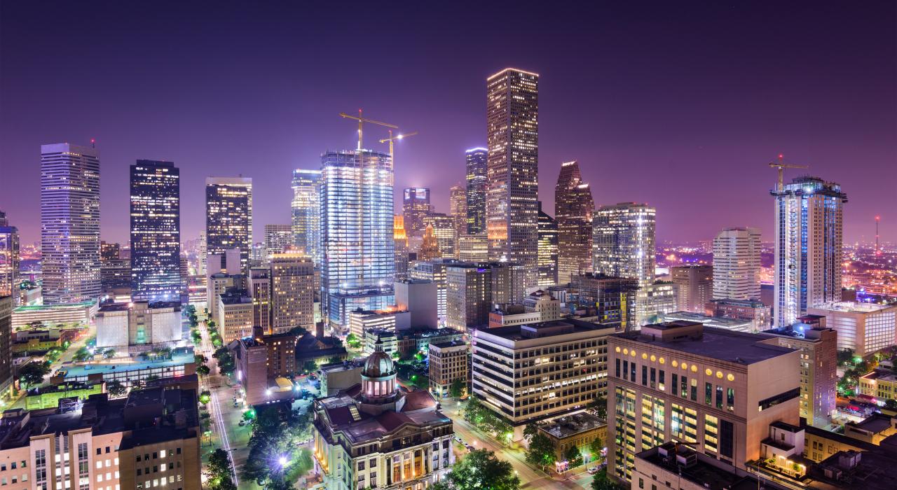 Houston là thành phố đông dân nhất của bang Texas