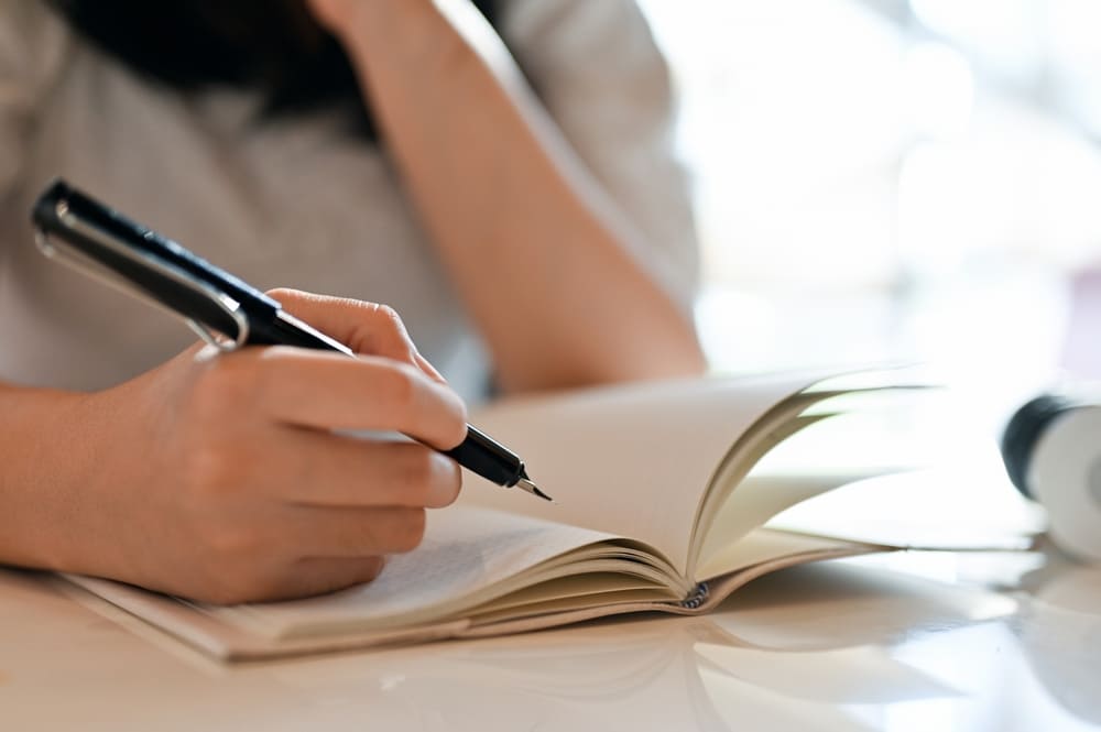 Bạn cần nắm vững các lý thuyết vào tháng đầu tiên học SAT (Nguồn: Sưu tầm)