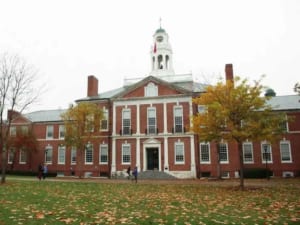 Phillips Academy, Andover, Massachusetts - Một trường tư thục tại Mỹ