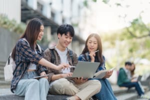 Bài luận du học Mỹ đóng vai trò quan trọng như chiếc chìa khóa mở ra cánh cửa ước mơ du học Mỹ