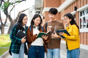 Lựa chọn các khóa AP phù hợp không chỉ giúp học sinh phát triển kiến thức mà còn hỗ trợ trong việc đạt được mục tiêu nghề nghiệp lâu dài