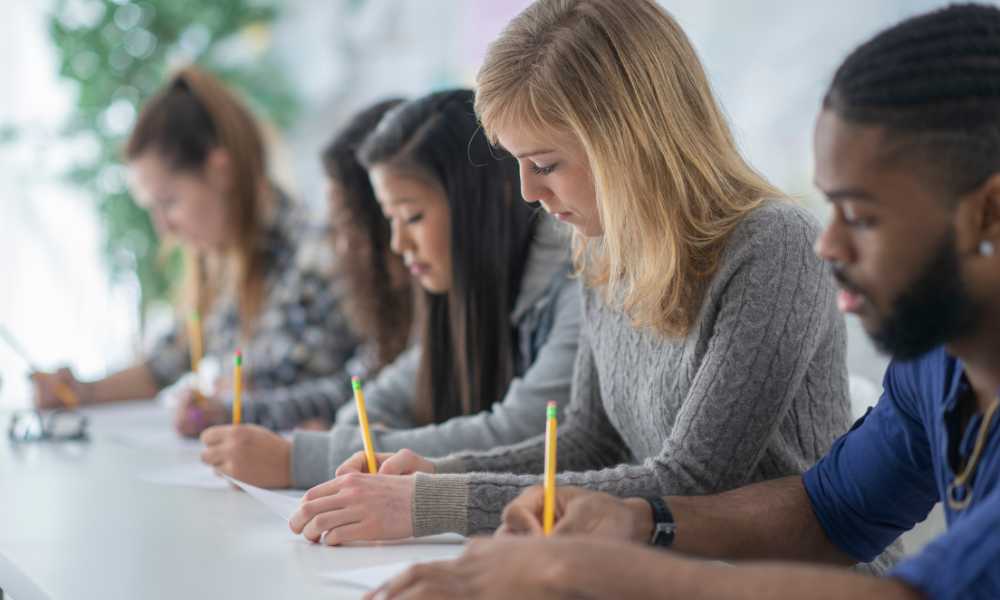 Nên ôn luyện SAT từ sớm